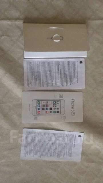 Apple iPhone 5c. �/�, �����, 4G LTE ����