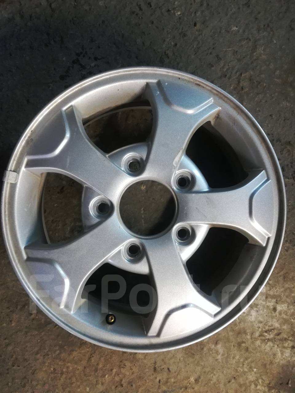 Диски на ниву шевроле 16. Штатные диски шевроле нива r16. Литые диски р16 на ниву. Диски для нивы 4х4 16. Авито диски нива легенд.