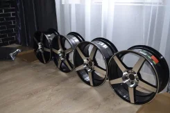 X-Race AF-07. 8.0x18", 5x114.3, ET35, �� 60,1���. ��� ����� �� ����� ����