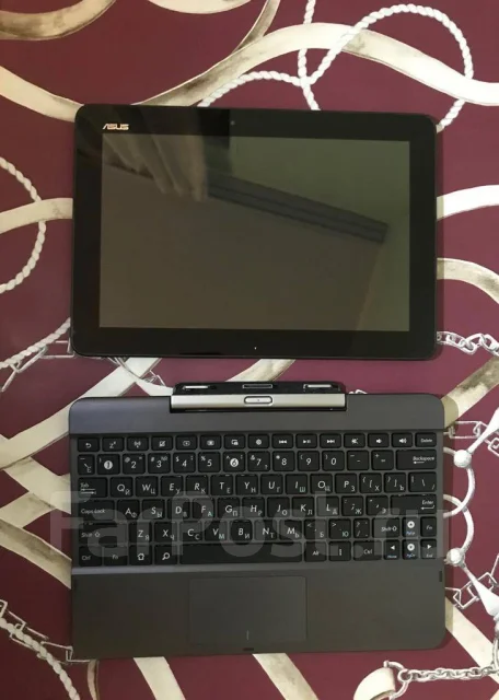 Asus Transformer Pad TF103CG ����