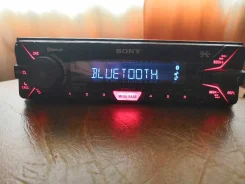 Sony XAV-E622 ����