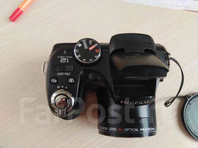 Fujifilm FinePix S1600. 10 - 14.9 ��, ���: 14� � ����� ����