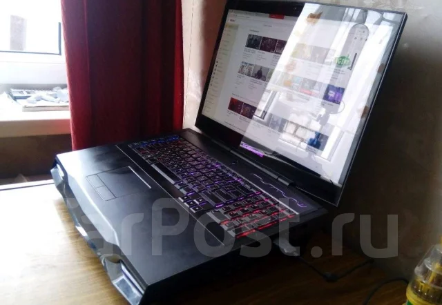 Dell Alienware M18x. 2 400����, ��� 16 ��, ���� 750���, WiFi: 1, Bluetooth: 1, ����������� �� 1��. ����