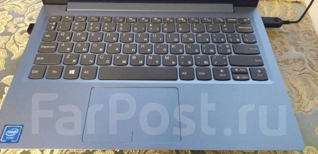 Lenovo IdeaPad Flex 10. 10.1", ��� 256 �� � ������, ���� 26���, WiFi: 1, Bluetooth: 1, ����������� �� 4��. ����