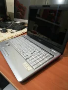 Toshiba Satellite L500D. 15.6", 2,2����, ��� 2048 ��, ���� 500���, WiFi ����