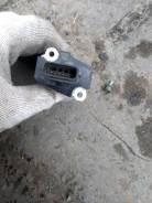 Датчик расхода воздуха. Infiniti: QX56, M45, Q40, QX50, Q45, M56, Q50, FX35, FX37, EX25, M25, QX70, G25, Q60, FX45, EX35, EX37, FX30d, G35, M37, FX50...