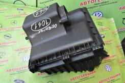 Корпус воздушного фильтра. Toyota Sprinter Mercedes-Benz Sprinter, W901, W902, W903, W904, W905 Dodge Sprinter Freightliner Sprinter ABI Sprinter Двиг...