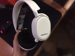 SteelSeries Arctis 3 ����