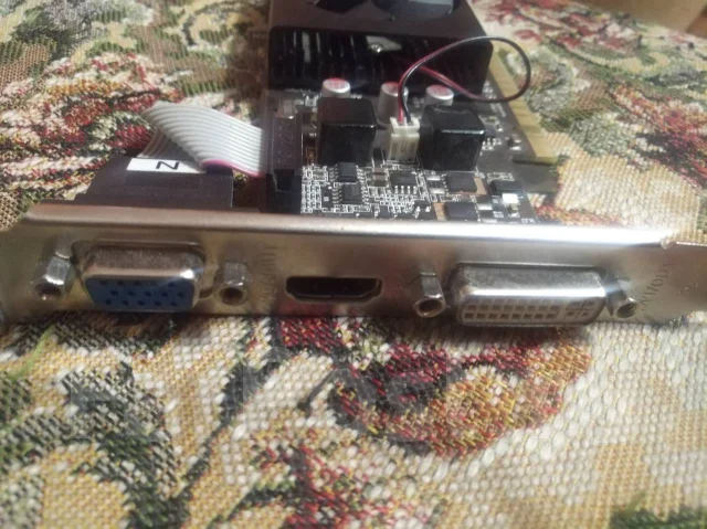 GeForce GT 610 ����