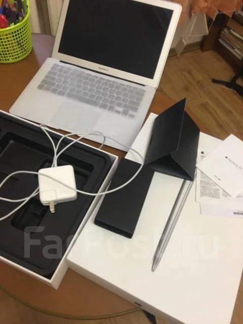Apple MacBook Air 13 2015 Early. 13.3", ��� 8 ��, ���� 128���, WiFi: 1, Bluetooth: 1, ����������� �� 10��. ����