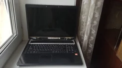 Roverbook Pro. 17.1", WiFi, Bluetooth ����