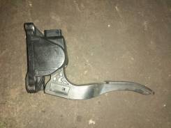 Педаль газа. Toyota Sprinter Dodge Sprinter Mercedes-Benz Sprinter Mercedes-Benz V-Class, W447, W447.811, W447.813, W447.815, W639 Freightliner Sprint...