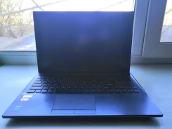 DEXP. 15.6", 2,5����, ��� 16 ��, ���� 1 000���, WiFi: 1, Bluetooth: 1, ����������� �� 3��. ����