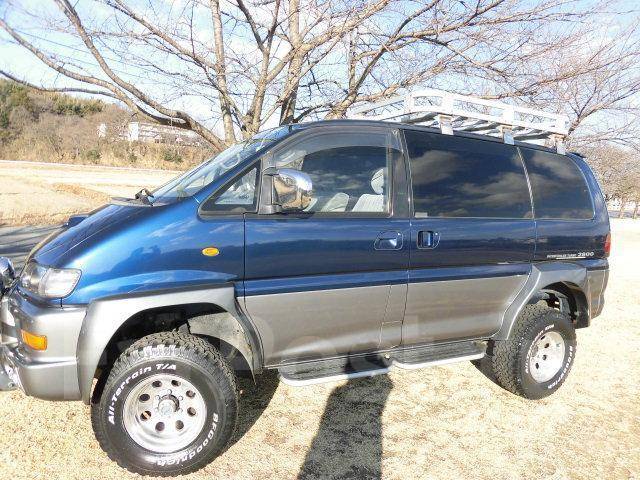 Mitsubishi delica 2000