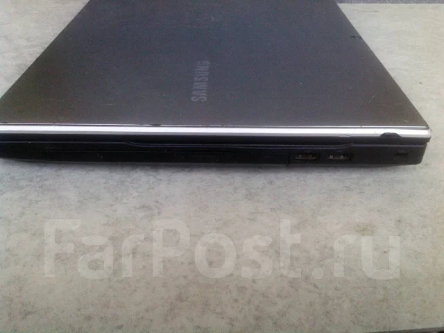 Samsung 300V5A. 15.6", 2 200����, ��� 4 ��, ���� 300���, WiFi: 1, Bluetooth: 1, ����������� �� 1��. ����