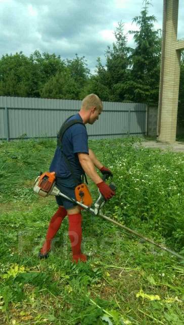 Покос травы во Владивостоке