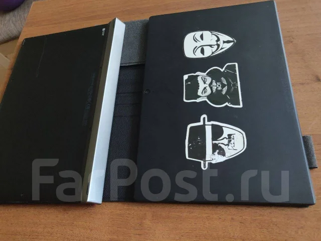 Dell XPS 12. 12.5", 1,5����, ��� 8 ��, ���� 128���, WiFi: 1, Bluetooth: 1, ����������� �� 5��. ����