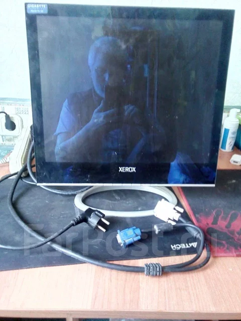 Xerox. 17" ����