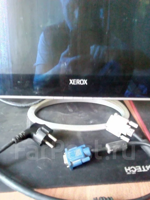 Xerox. 17" ����