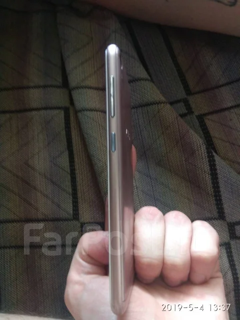 Asus ZenFone Live. �/�, �������, �������, 4G LTE, Dual-SIM ����
