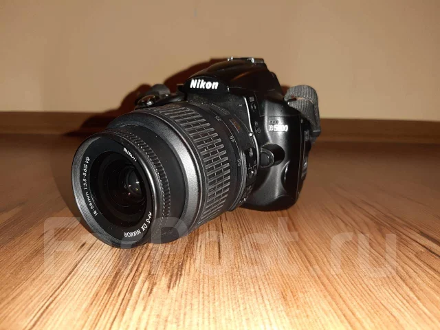 Nikon D5000 ����