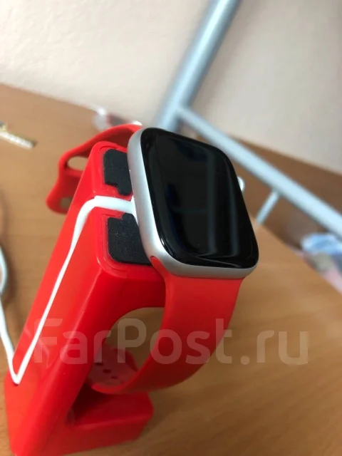 Apple Watch Series 4 Nike+ ����