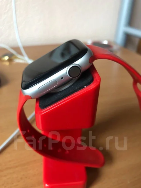 Apple Watch Series 4 Nike+ ����