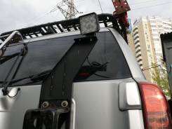 Кронштейн антенны. Nissan Patrol, Y61