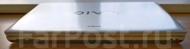 Sony VAIO PCG-71211V. 15", 2����, ��� 8 ��, ���� 300���, WiFi: 1, Bluetooth: 1 ����