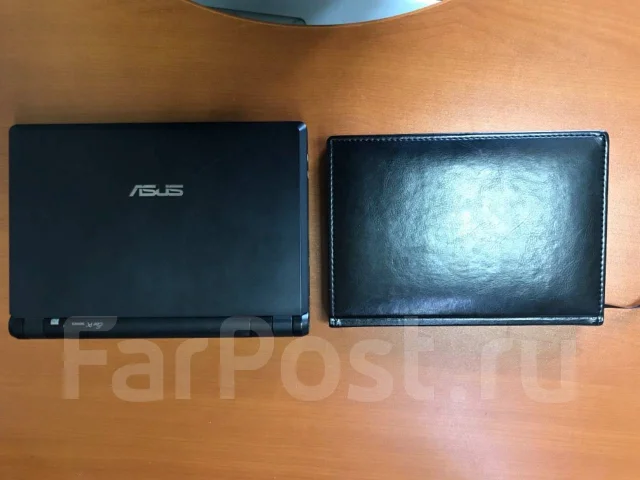 Asus Eee PC 701. 7", 1����, ��� 1024 ��, ���� 4���, WiFi: 1, ����������� �� 1��. ����