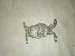 Крепление двери. Renault Logan, LS0G, LS0H, LS12, LS1Y, LS0G/LS12 Двигатели: K4M, K7J, K7M, K4M690, K7J710, K7M710