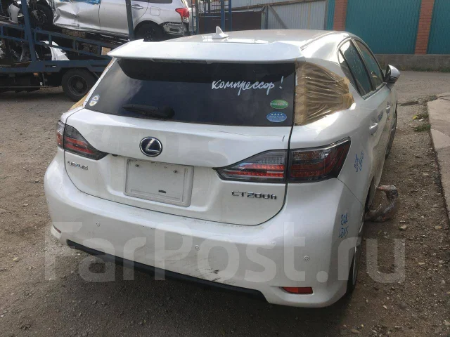 Lexus CT200h ����
