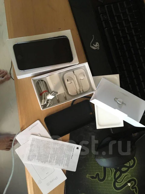 Apple iPhone SE. �/� ����