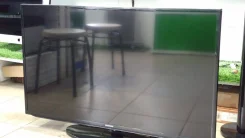Samsung UE32M4000. LED ����