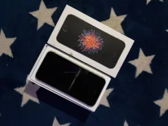 Apple iPhone SE. �/�, �����, 3G, 4G LTE ����