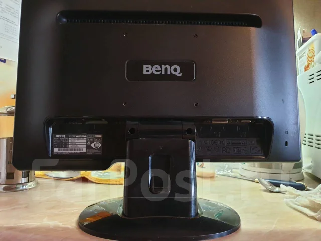 BenQ. 19" ����