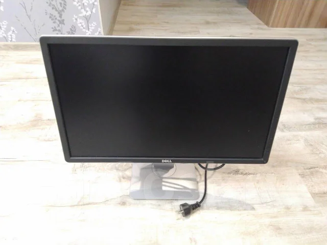 Dell. 24", ���������� �� (LCD, LED, QLED) ����
