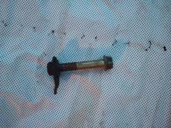 Рычаг продольный. Toyota: Corona, Windom, Aurion, Scepter, Camry Gracia, Avensis, Vista, Carina, Caldina, Solara, Mark II Wagon Qualis, RAV4, Camry, C...