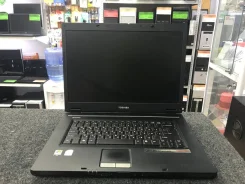 Toshiba Satellite L30. 15.4", ��� 1024 ��, WiFi ����