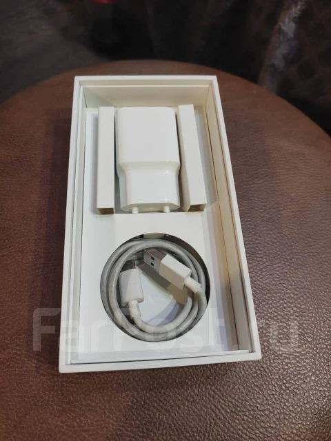 Xiaomi Mi6. �/�, ������, 3G, 4G LTE, Dual-SIM, ����������, NFC ����