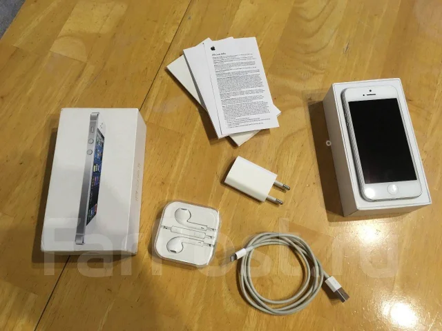 Apple iPhone 5. �/�, 64 ��, ����� ����