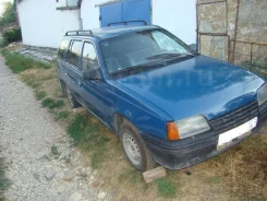 Opel Kadett ����