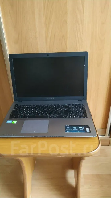 Asus X550V. 15.6", 2,6����, ��� 8 ��, ���� 500���, WiFi: 1, Bluetooth: 1, ����������� �� 20��. ����