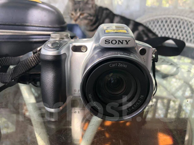 Sony Cyber-shot DSC-H50. 9 - 9.9 ��, ���: 14� � ����� ����