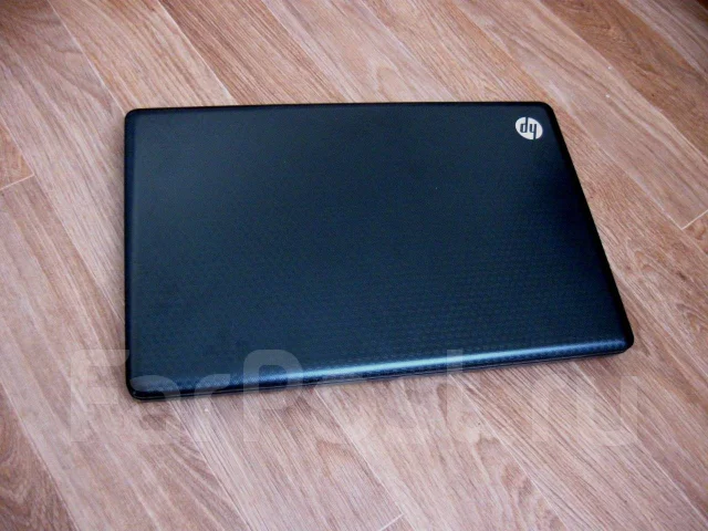 HP G72-b01ER. 17.3", 2,4����, ��� 4 ��, ���� 250���, WiFi: 1, Bluetooth: 1, ����������� �� 2��. ����