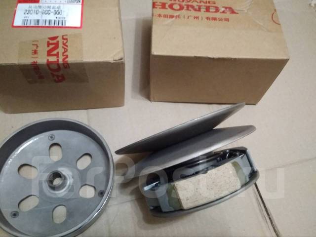 Honda lead вариатор. Вариатор задний Honda lead 100 jf06. Вариатор jf06 Honda lead. Вариатор Honda lead 100. Диск 8 задний JF 06 lead.