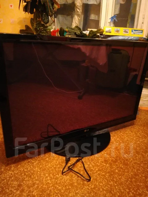 LG 42PQ200R ����
