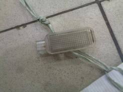 Плафон салонный в обшивку двери Audi A6 C5 1997-2004 Номер OEM 3B0947415B