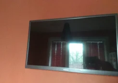 Hitachi. LCD (��)