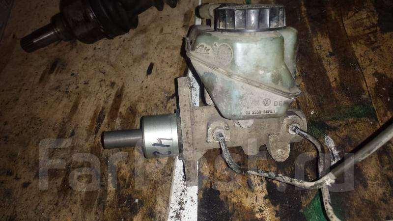 главный тормозной цилиндр на passat b3. главный тормозной цилиндр фольксваген б4. тормозной цилиндр пассат б4. тормозной цилиндр пассат б3 артикул. 8 90лс.